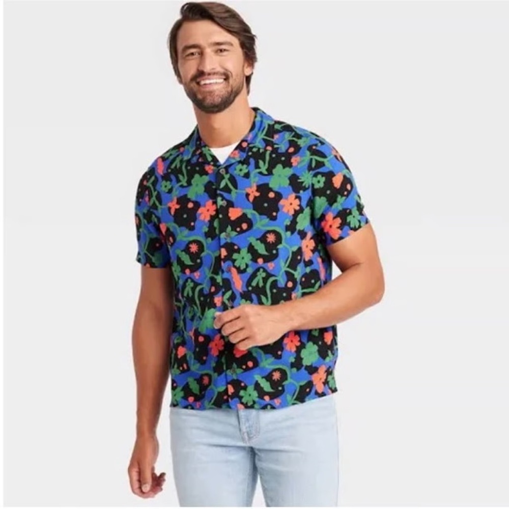 Target x Latino heritage month floral men’s shirt Size S